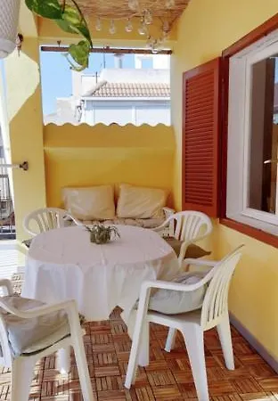 Spacious And Bright Fantastic Duplex In Apartment